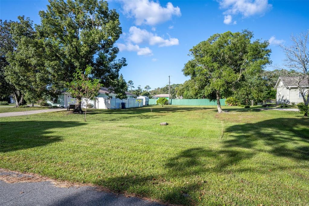 Photo of 1466 Colin Kelly Avenue, Daytona Beach, FL 32124 (MLS # V4945478)