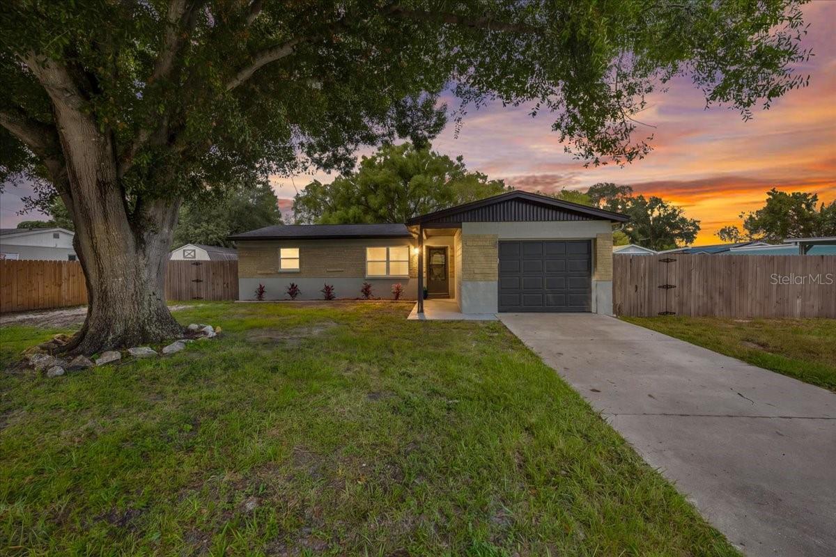 14756 MOCKINGBIRD LANE E
