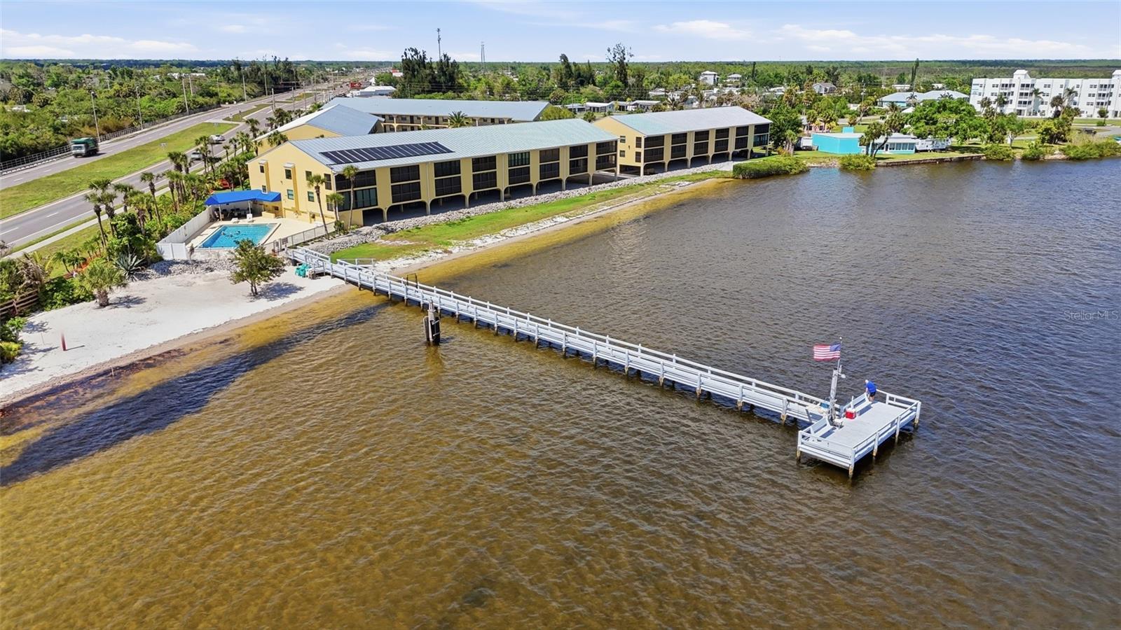 TARPON BAY PH 03 BLDG B - Residential