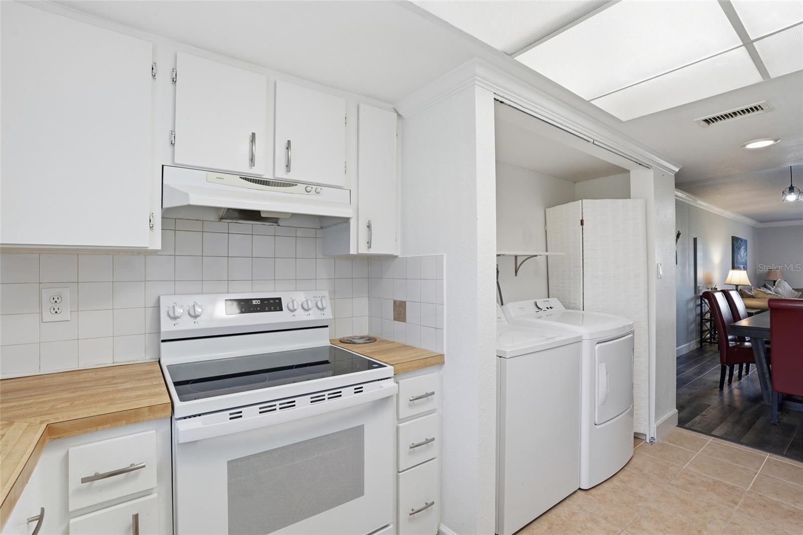 TARPON BAY PH 03 BLDG B - Residential