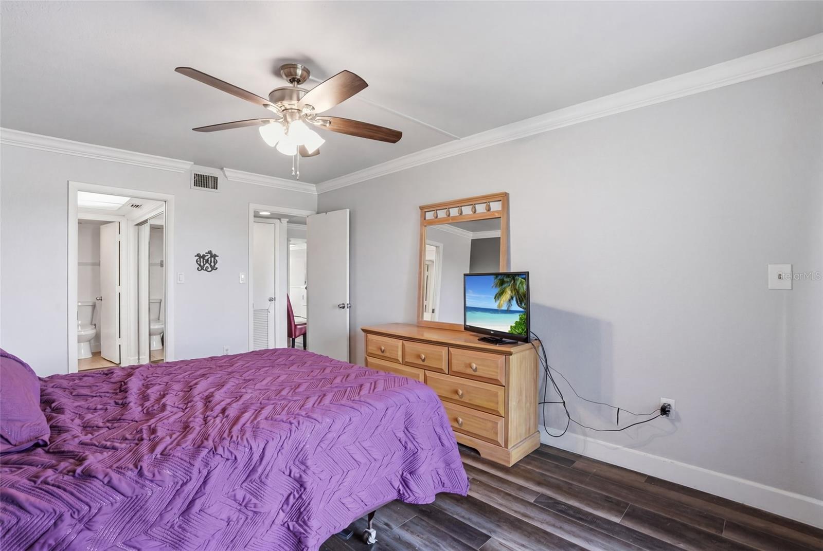 TARPON BAY PH 03 BLDG B - Residential