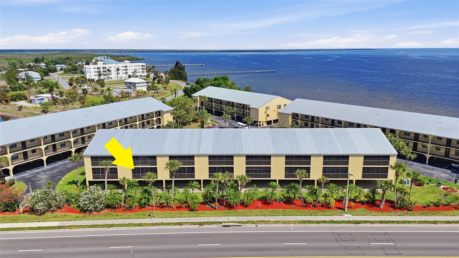 TARPON BAY PH 03 BLDG B - Residential