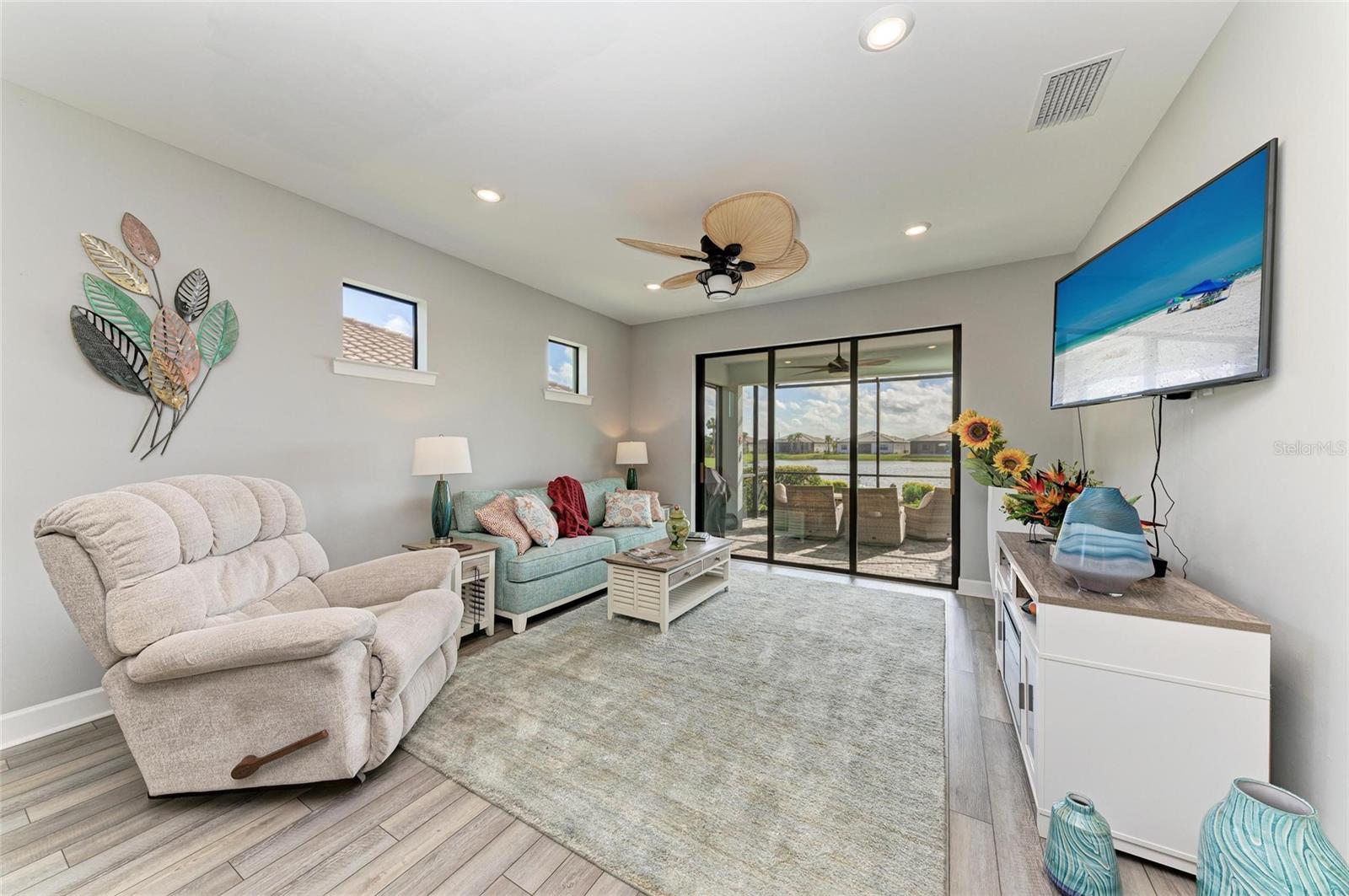 DEL WEBB PH V SUBPH 5A, 5B & 5C - Residential Lease