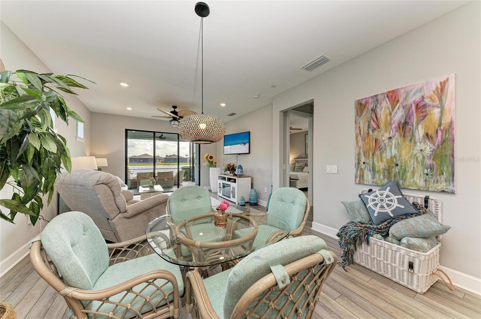 DEL WEBB PH V SUBPH 5A, 5B & 5C - Residential Lease