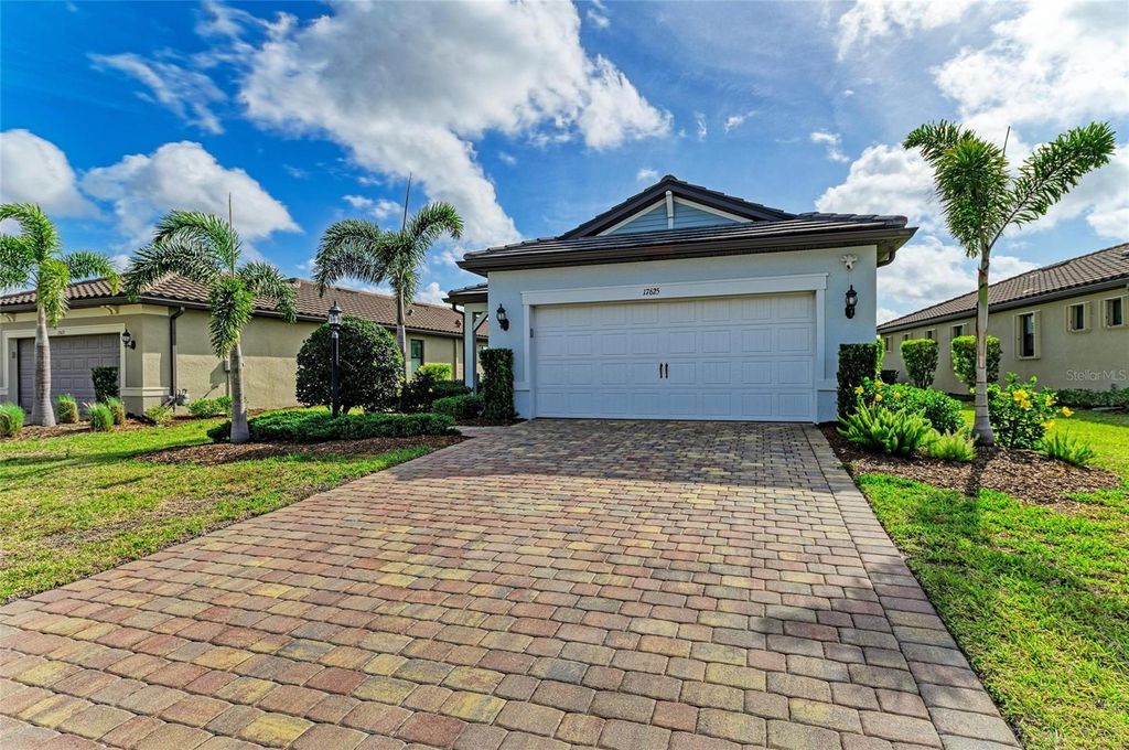 Photo of 17625 Northwood Place, Bradenton, FL 34202 (MLS # A4687112)