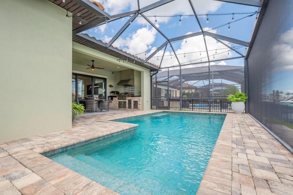 SANCTUARY COVE - Residential