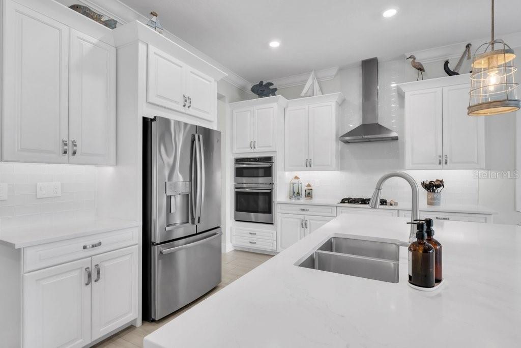 SANCTUARY COVE - Residential