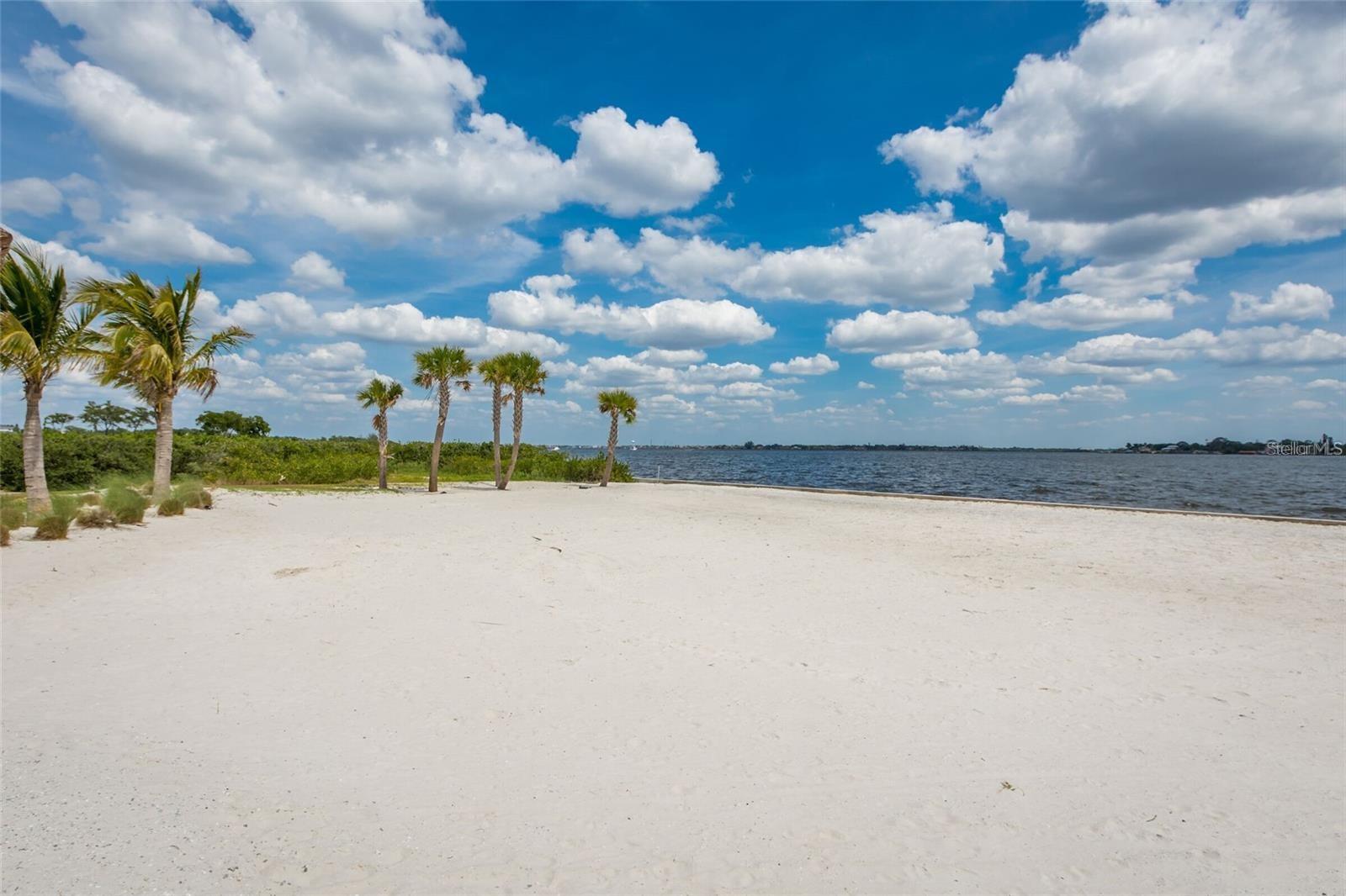 SANCTUARY COVE - Residential