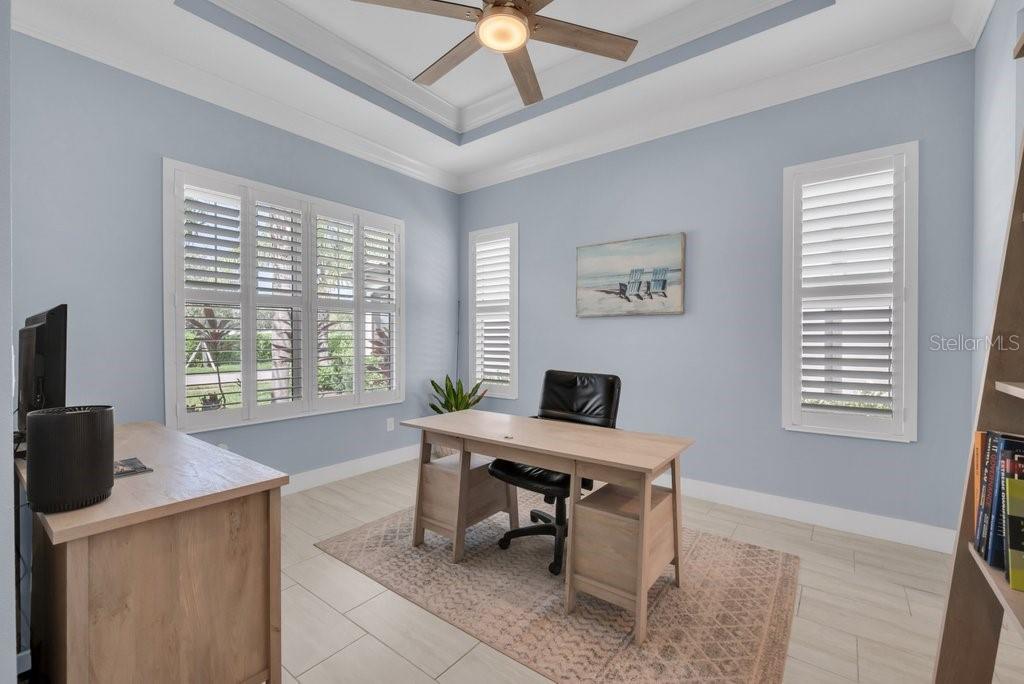 SANCTUARY COVE - Residential