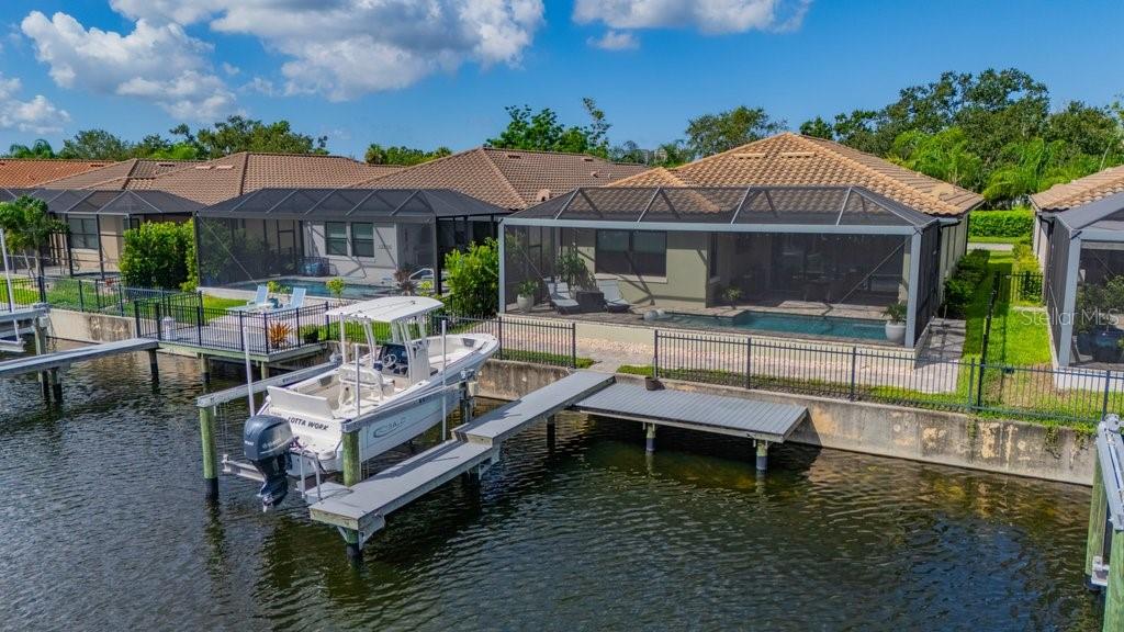 SANCTUARY COVE - Residential