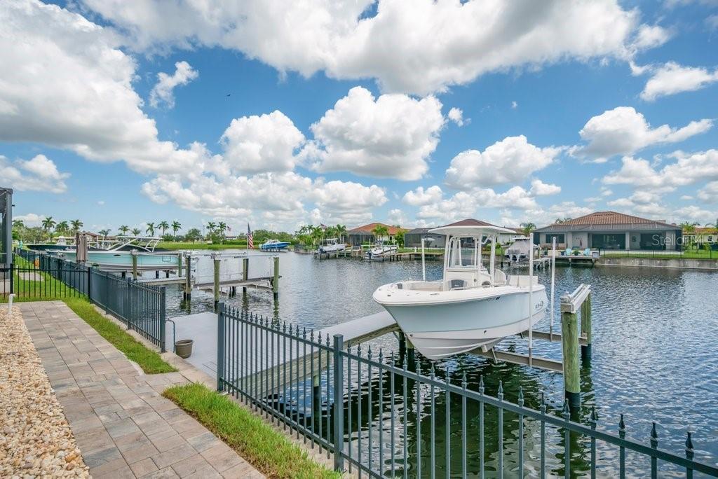 SANCTUARY COVE - Residential