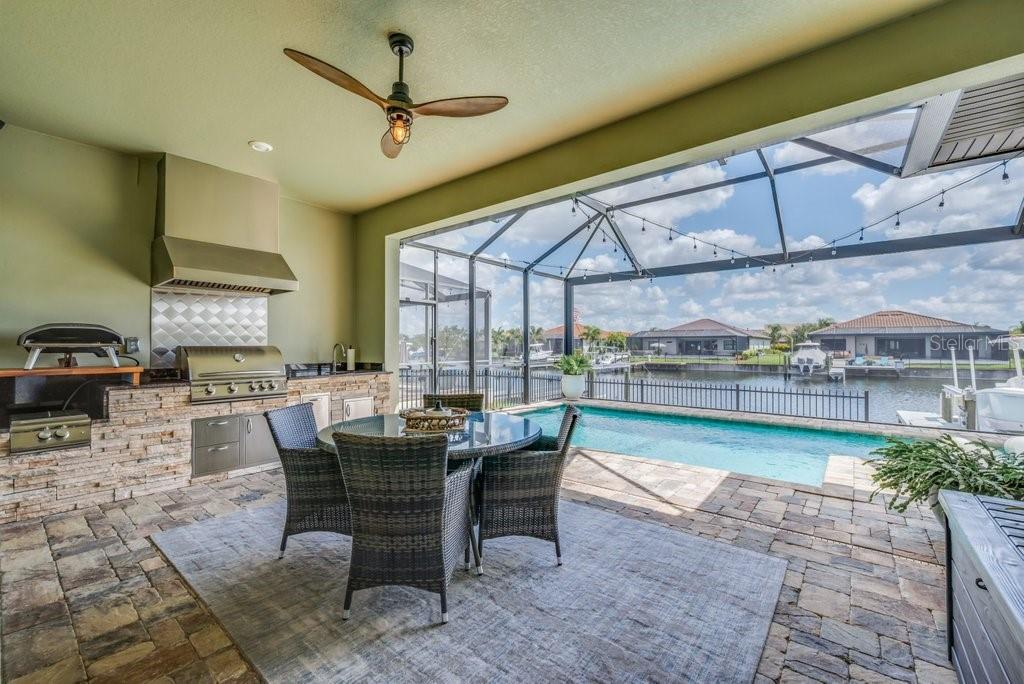 SANCTUARY COVE - Residential