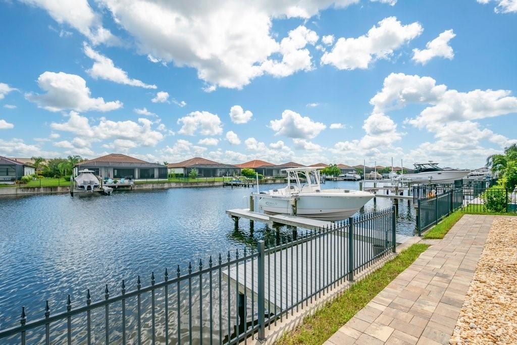 SANCTUARY COVE - Residential