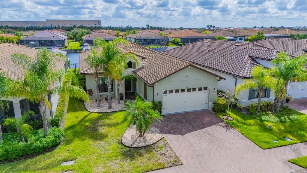 SANCTUARY COVE - Residential