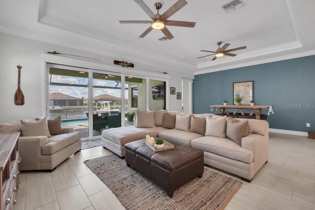 SANCTUARY COVE - Residential