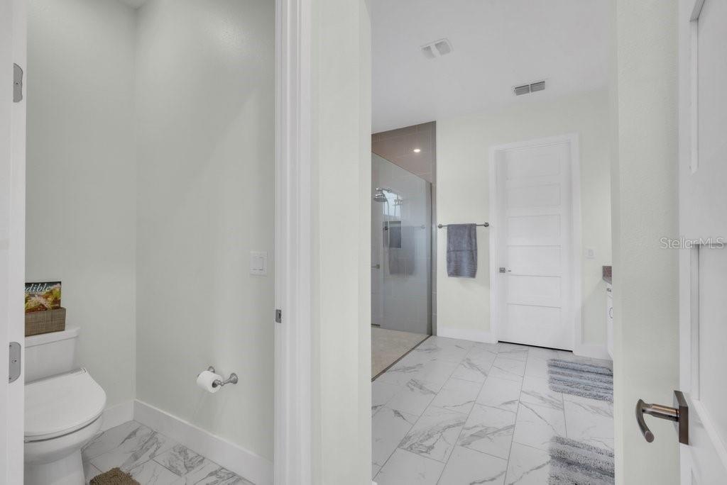 SANCTUARY COVE - Residential