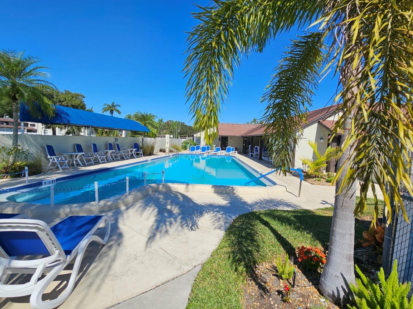 1100 E BAY DRIVE 105