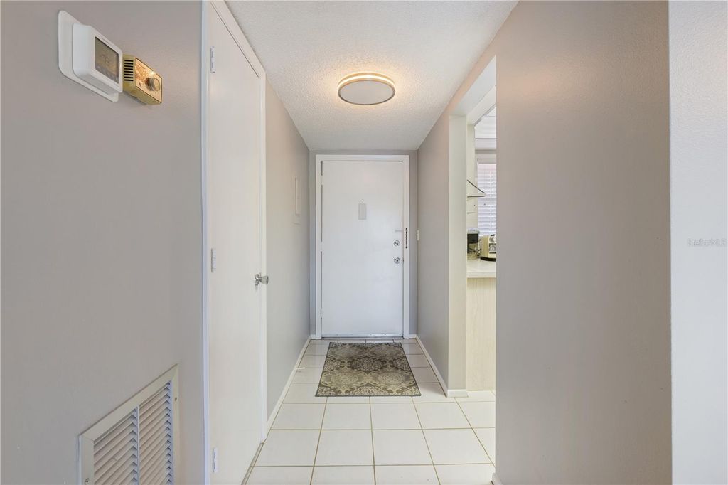 Photo of 1540 Glen Oaks Drive E #B326, Sarasota, FL 34232 (MLS # A4681696)