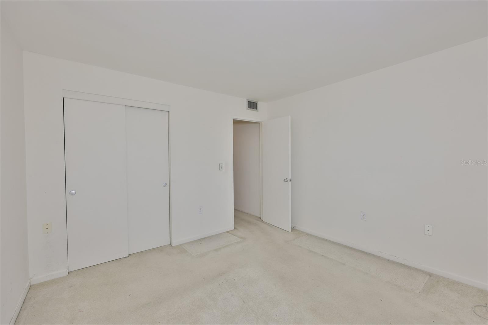 TOWN APTS CONDO - Residential