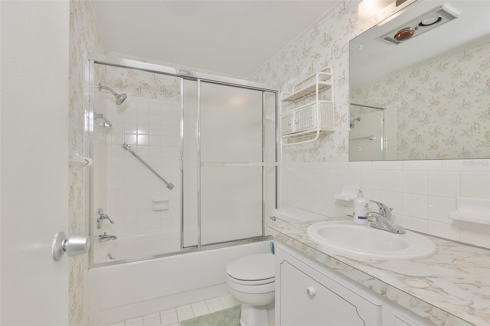 TOWN APTS CONDO - Residential