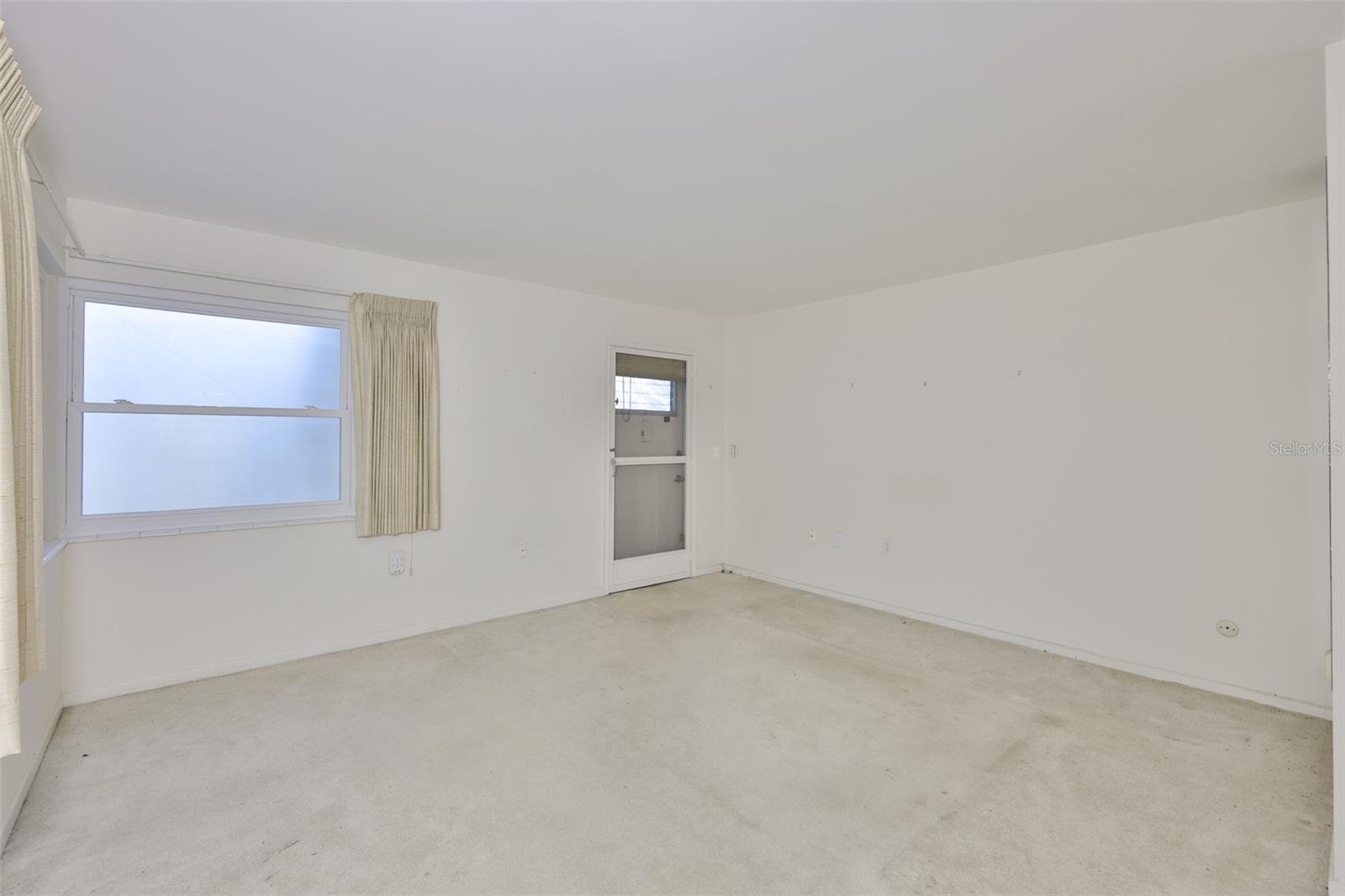 TOWN APTS CONDO - Residential