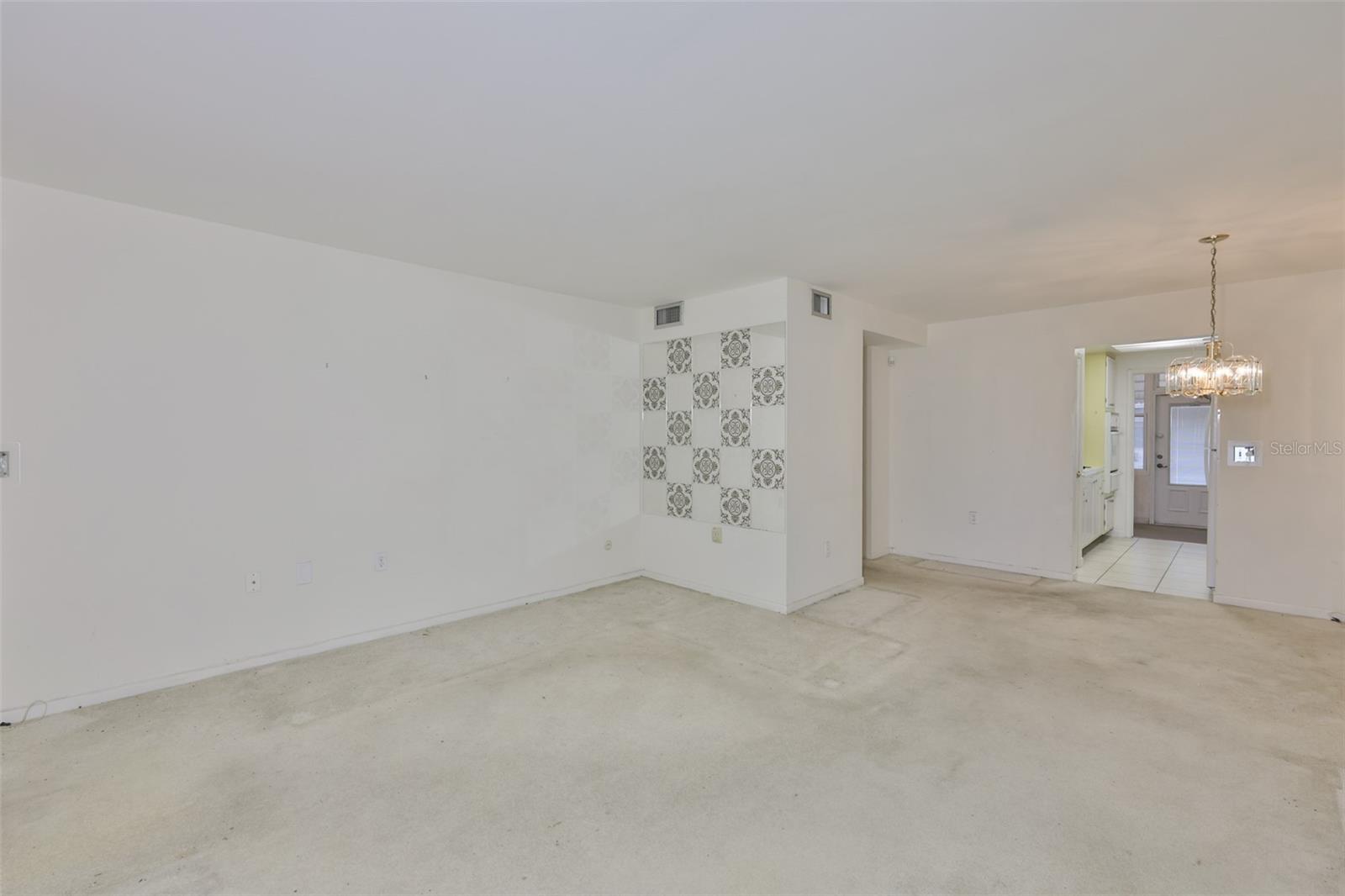 TOWN APTS CONDO - Residential