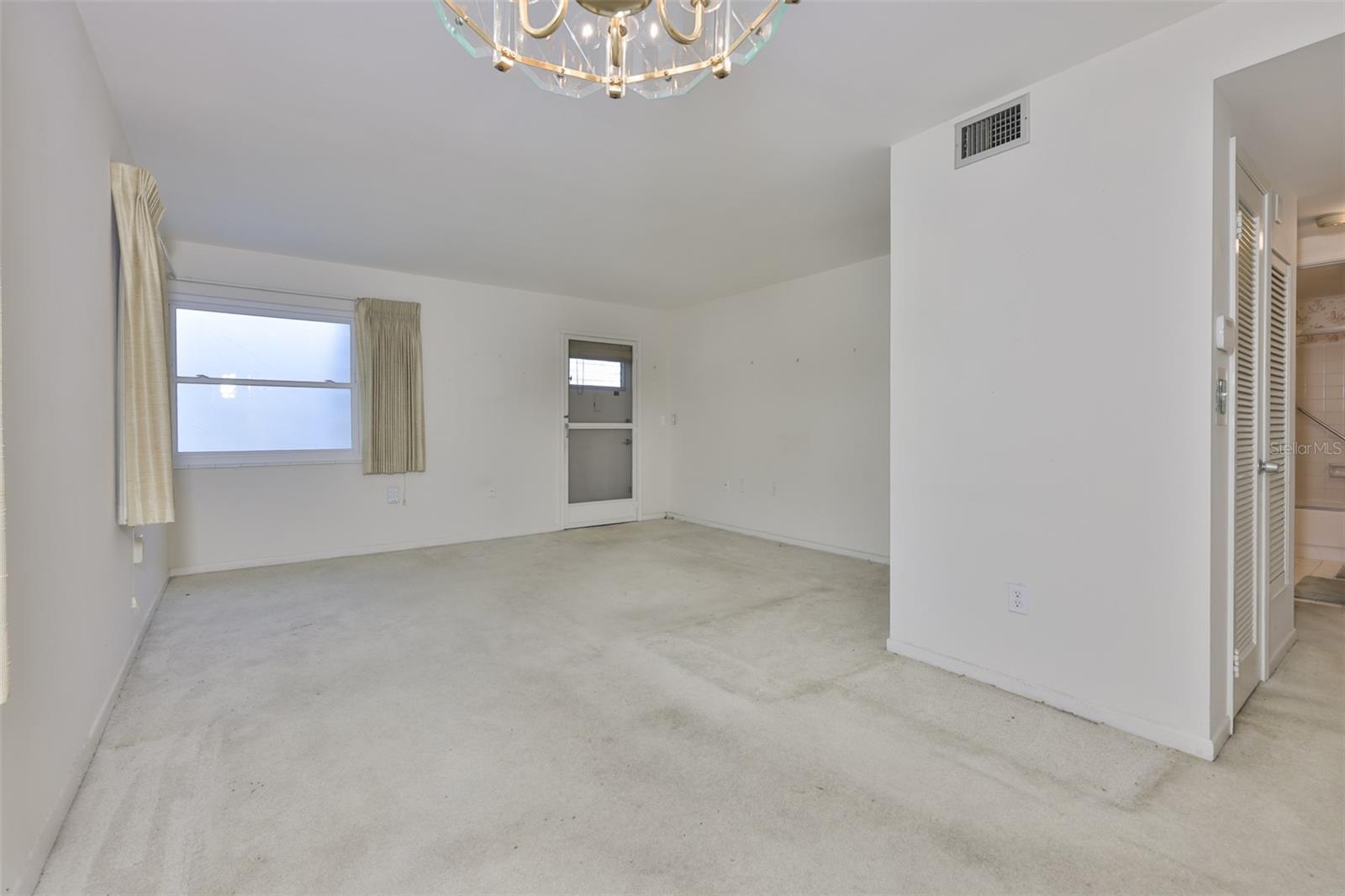 TOWN APTS CONDO - Residential