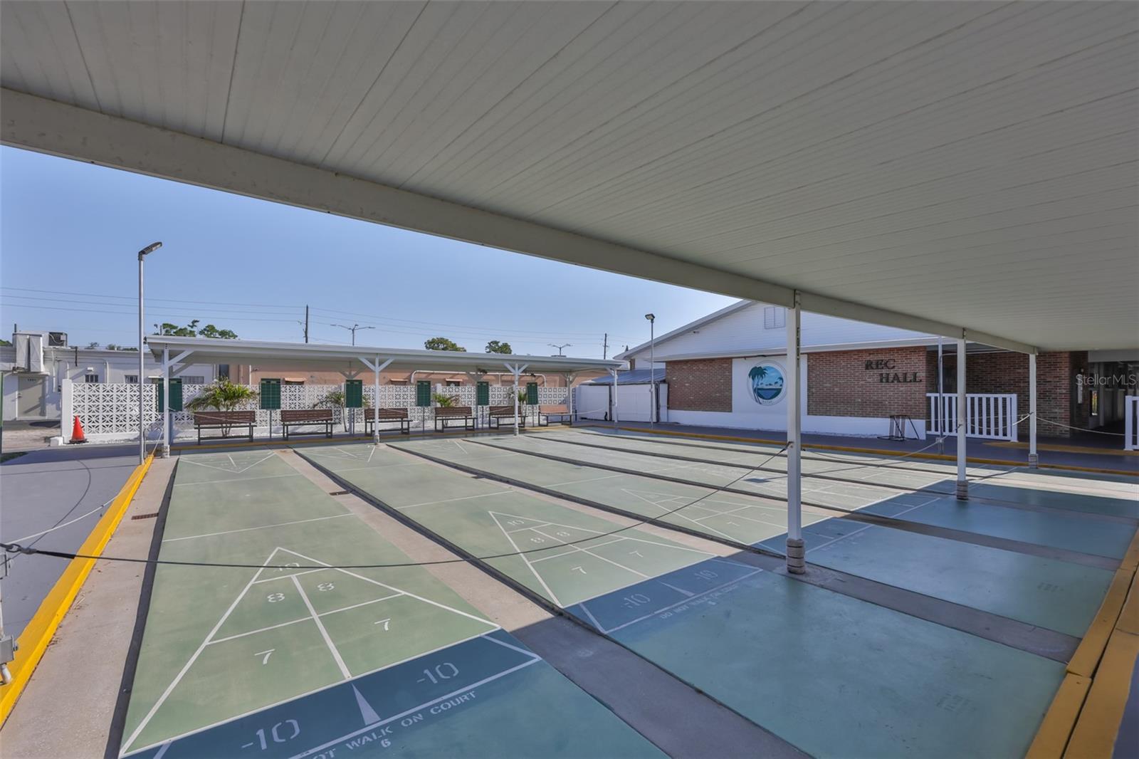 TOWN APTS CONDO - Residential