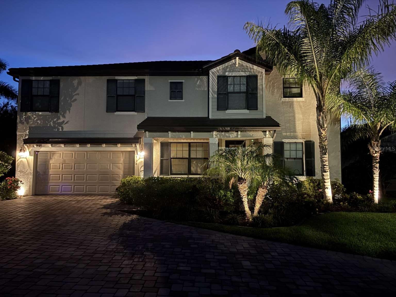 718 ACACIA COURT