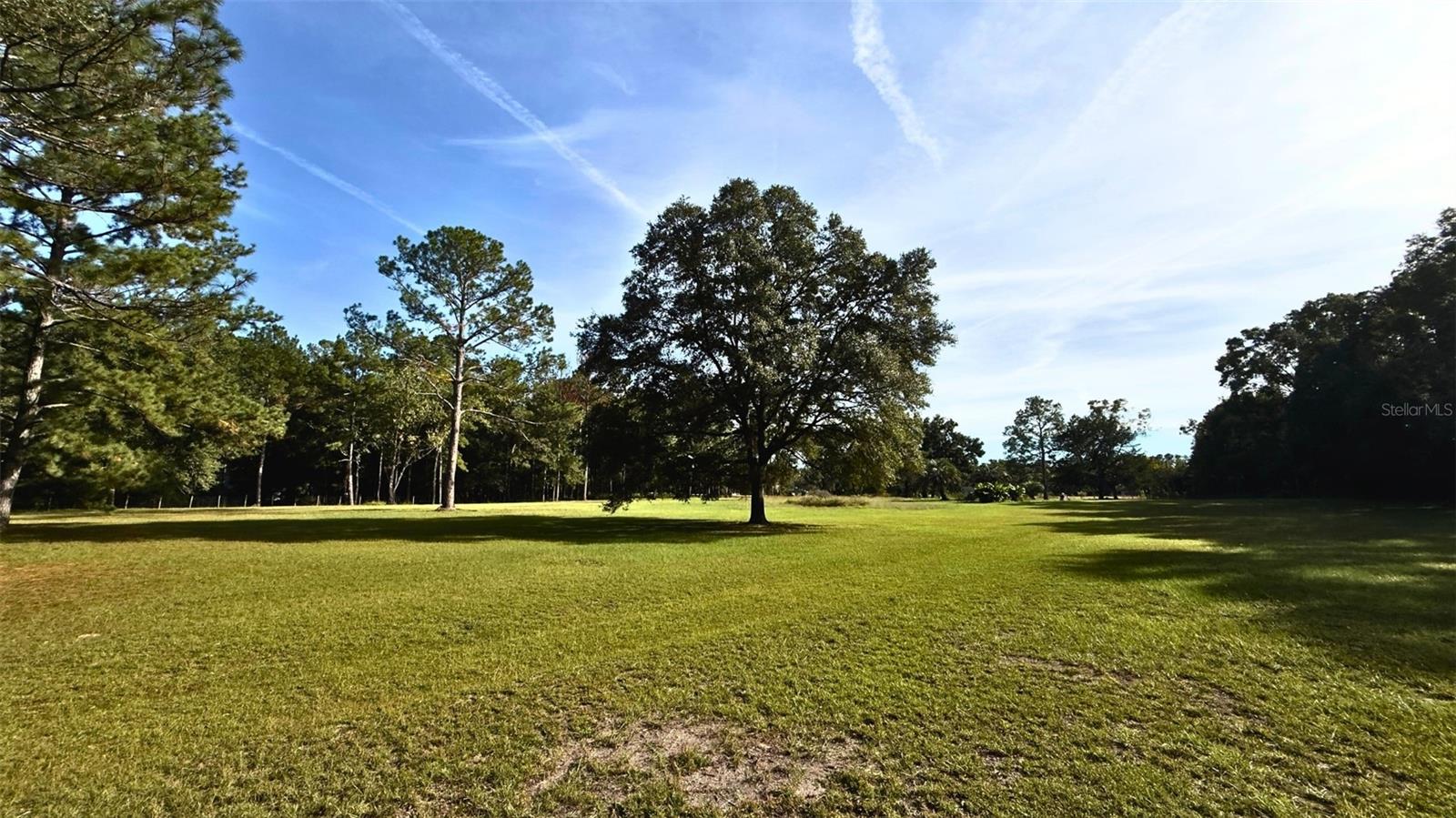 CADILLAC ESTATES - Land