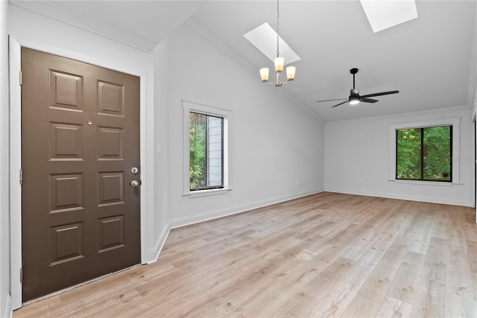 HIGHLANDS GLEN - Residential