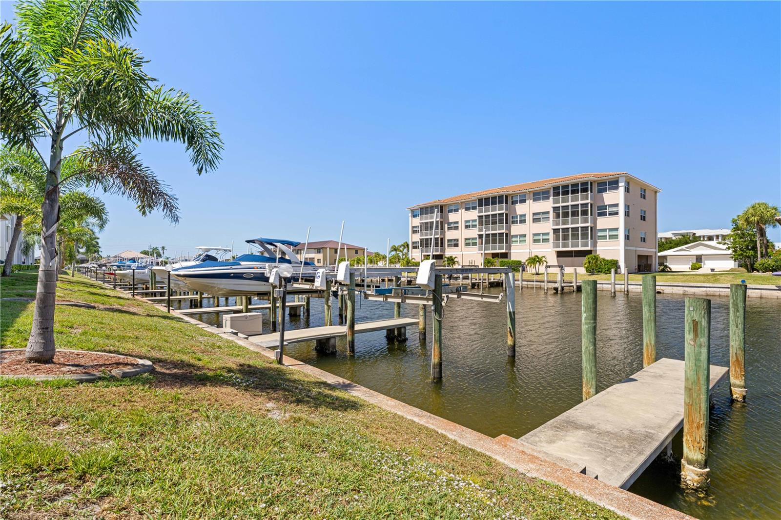 BRIDGE POINT 01 - Residential