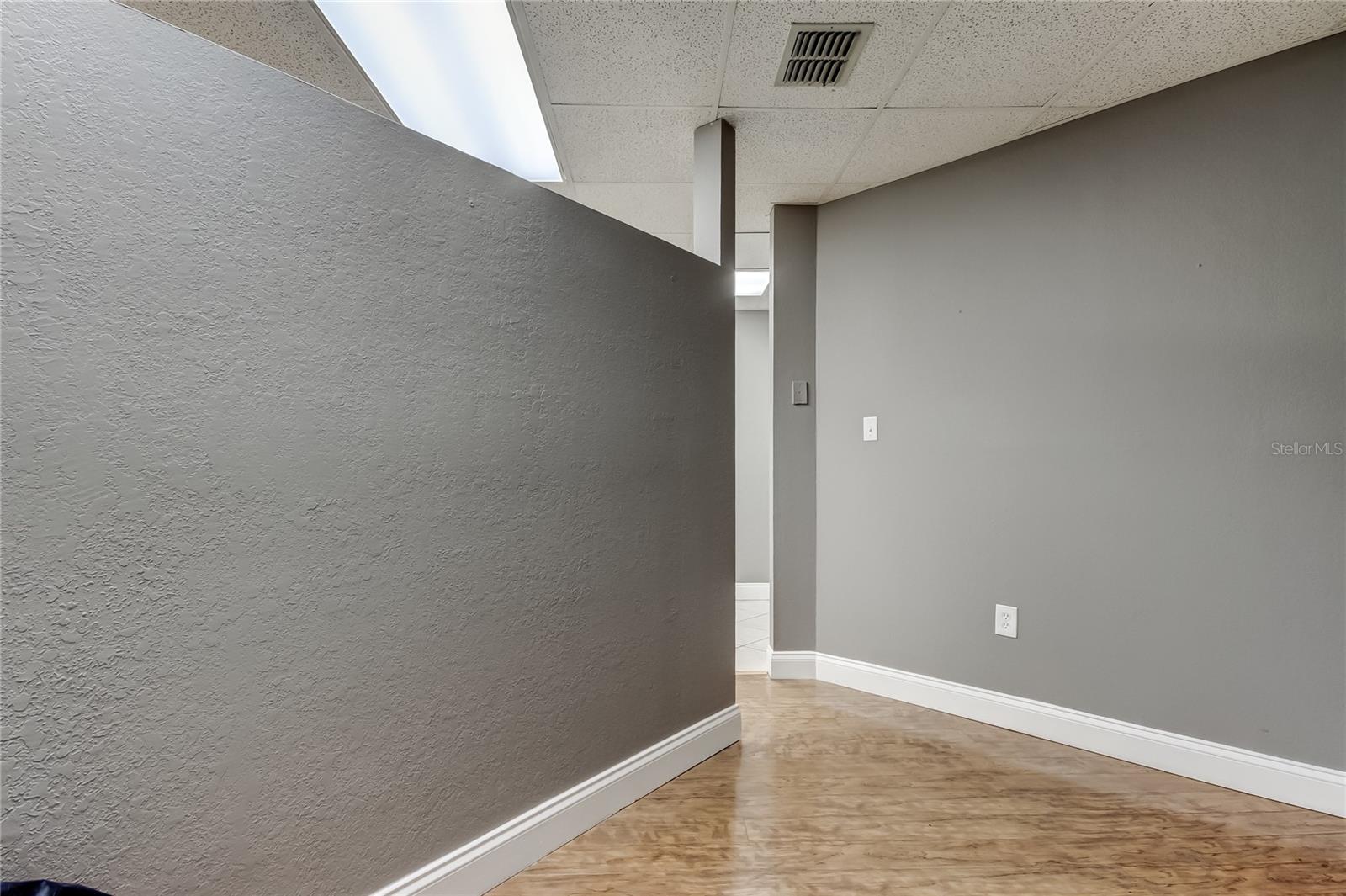 THE BRANDON PROFESSIONAL BUILDING A CONDOMINIUM - Commercial Lease