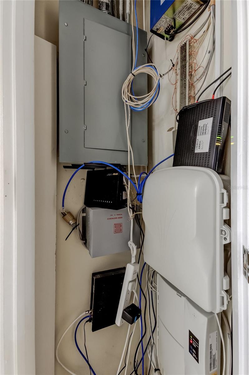 THE BRANDON PROFESSIONAL BUILDING A CONDOMINIUM - Commercial Lease