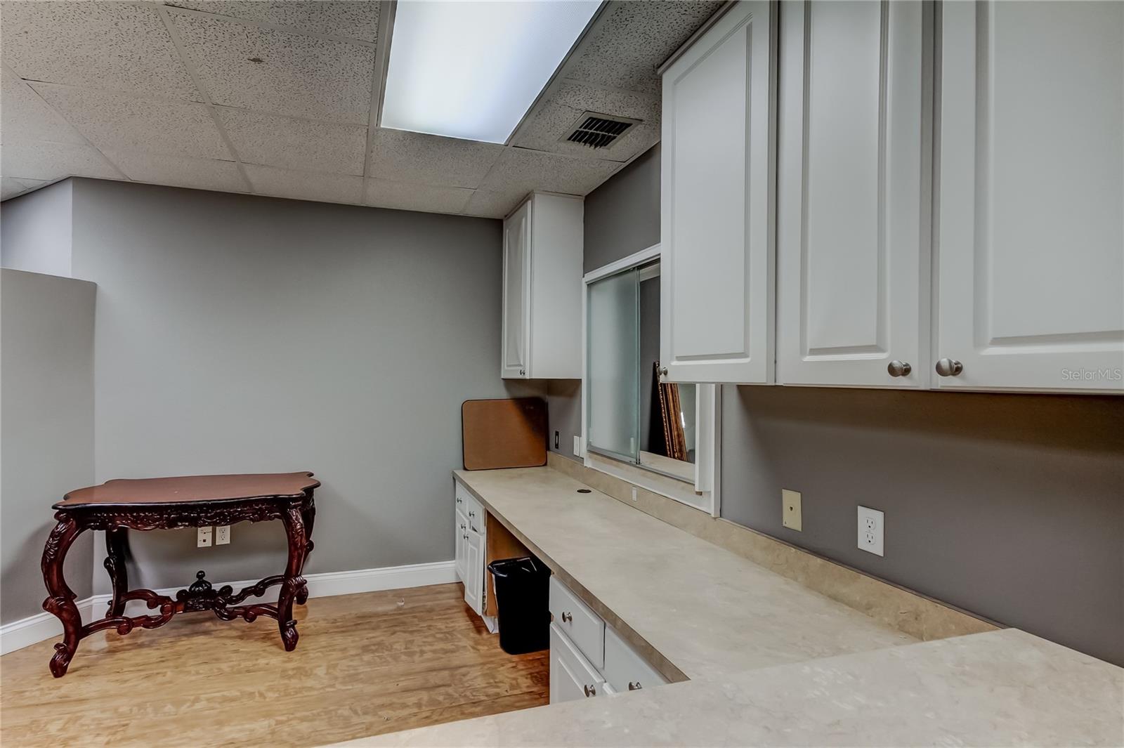 THE BRANDON PROFESSIONAL BUILDING A CONDOMINIUM - Commercial Lease