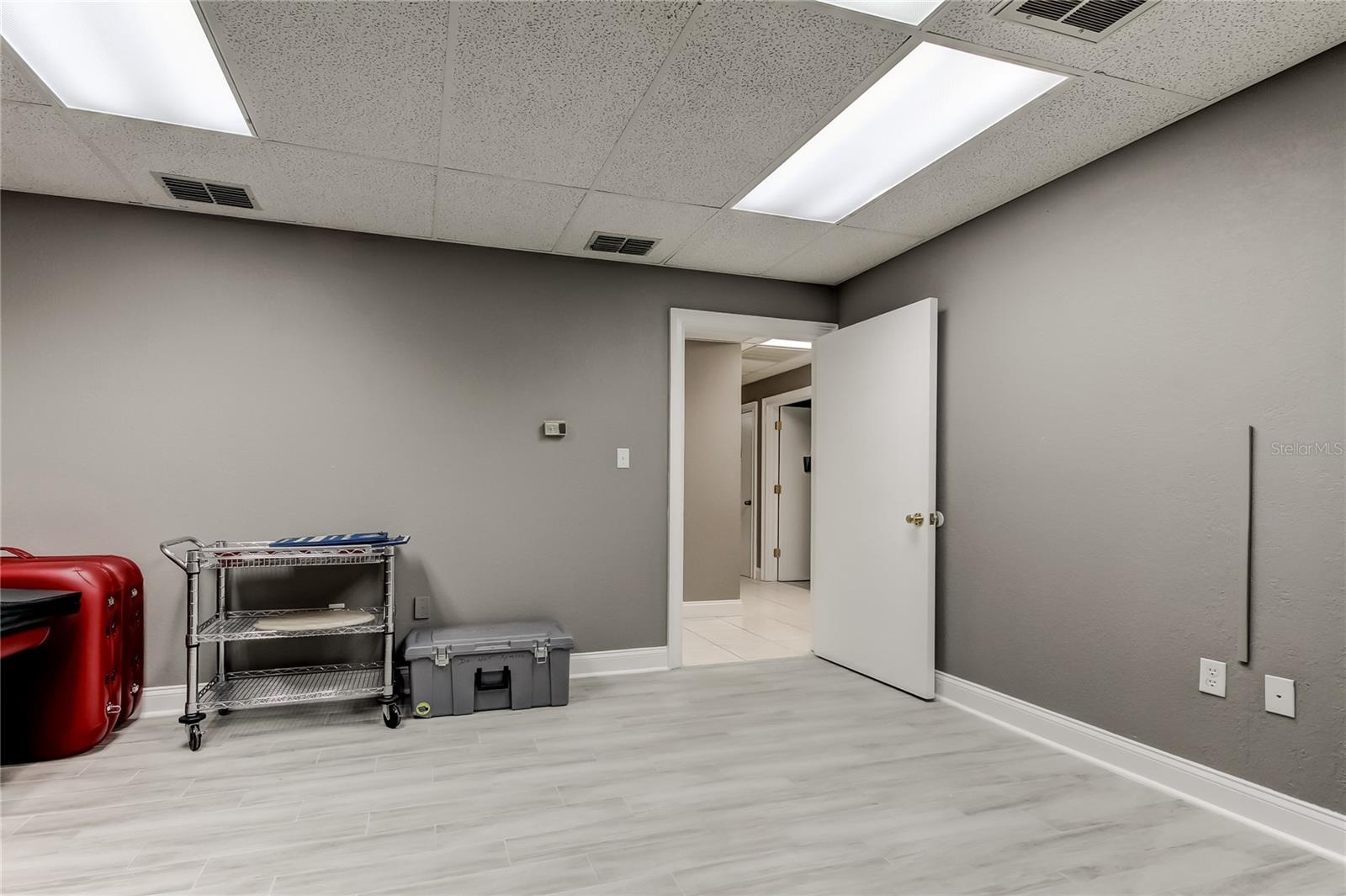 THE BRANDON PROFESSIONAL BUILDING A CONDOMINIUM - Commercial Lease