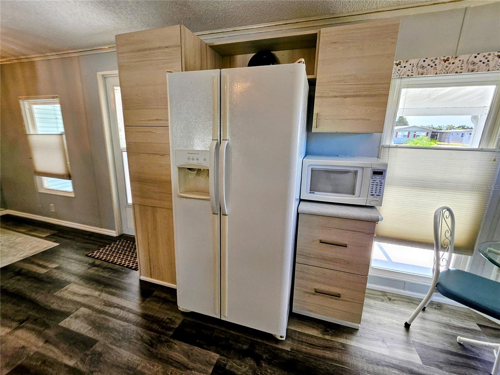 OAKWOOD MANOR - Residential