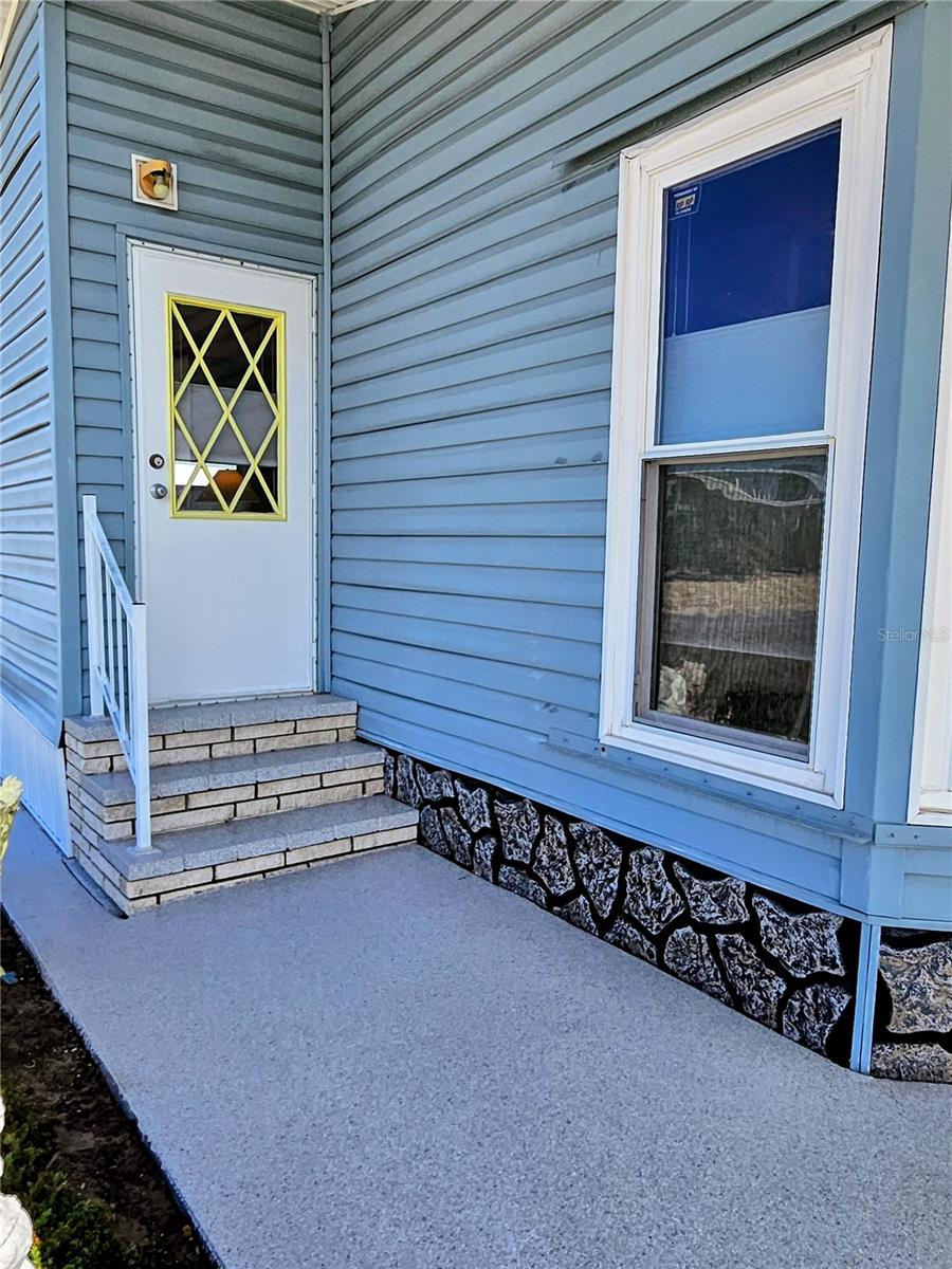 OAKWOOD MANOR - Residential