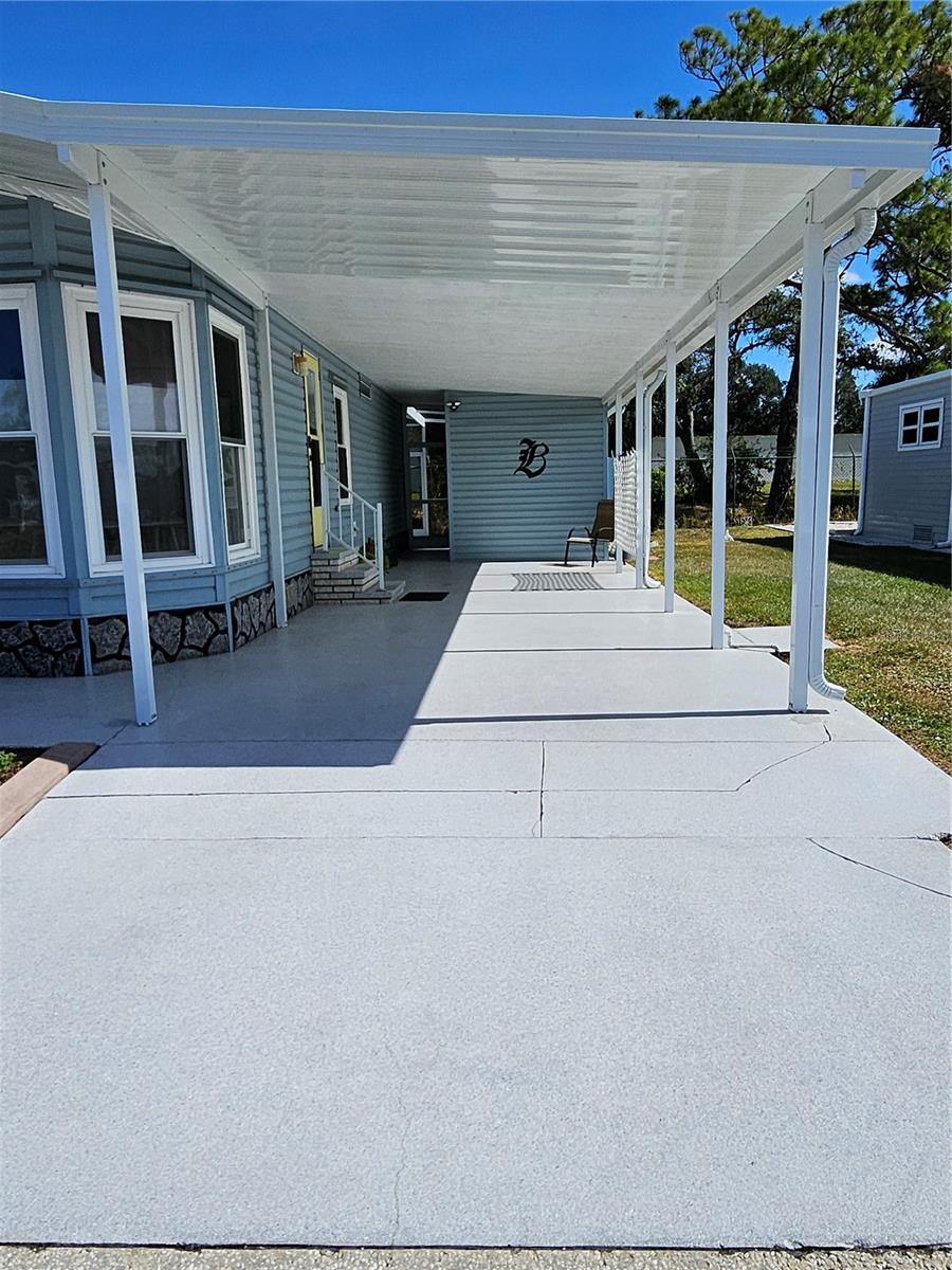 OAKWOOD MANOR - Residential