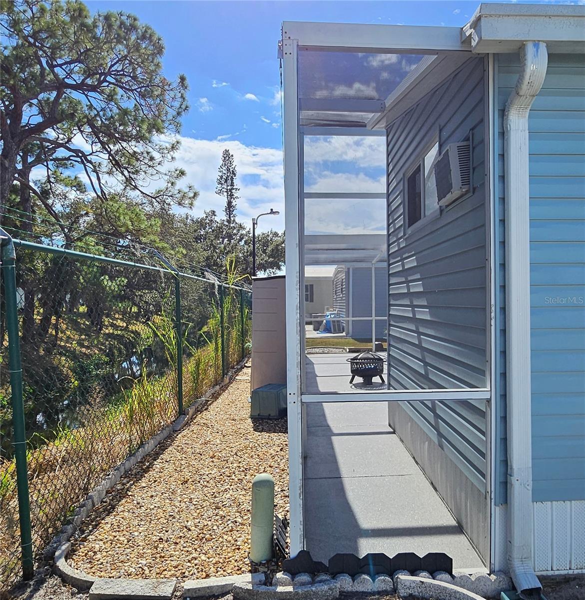 OAKWOOD MANOR - Residential