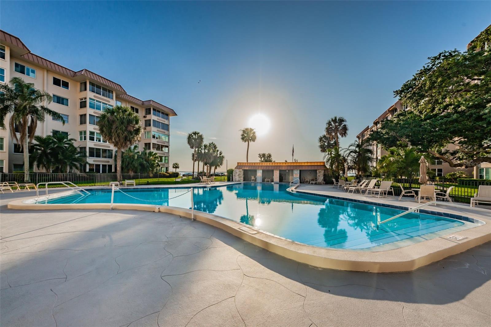 EDGEWATER ARMS 3RD CONDO - Residential