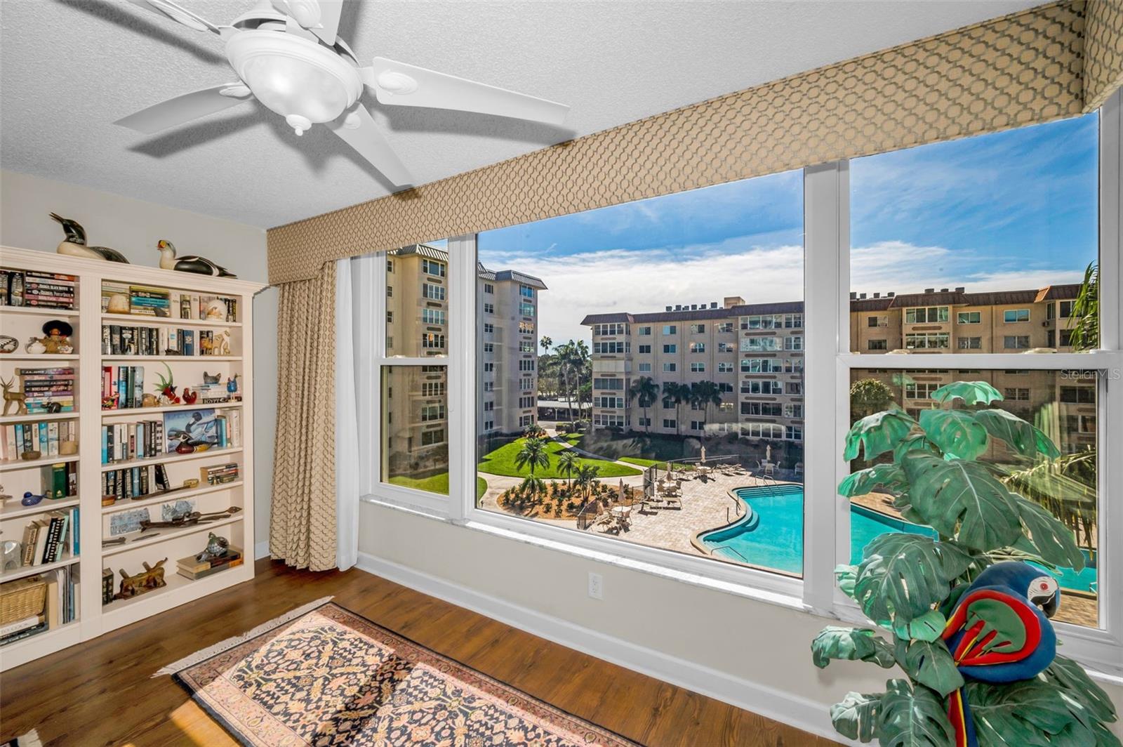 EDGEWATER ARMS 3RD CONDO - Residential