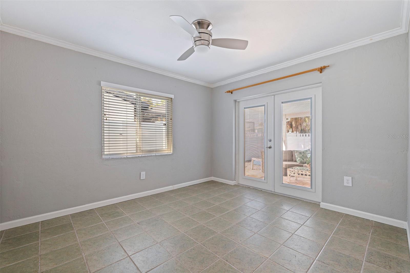 ST PETERSBURG BEACH NORTH UNIT 6 - Residential