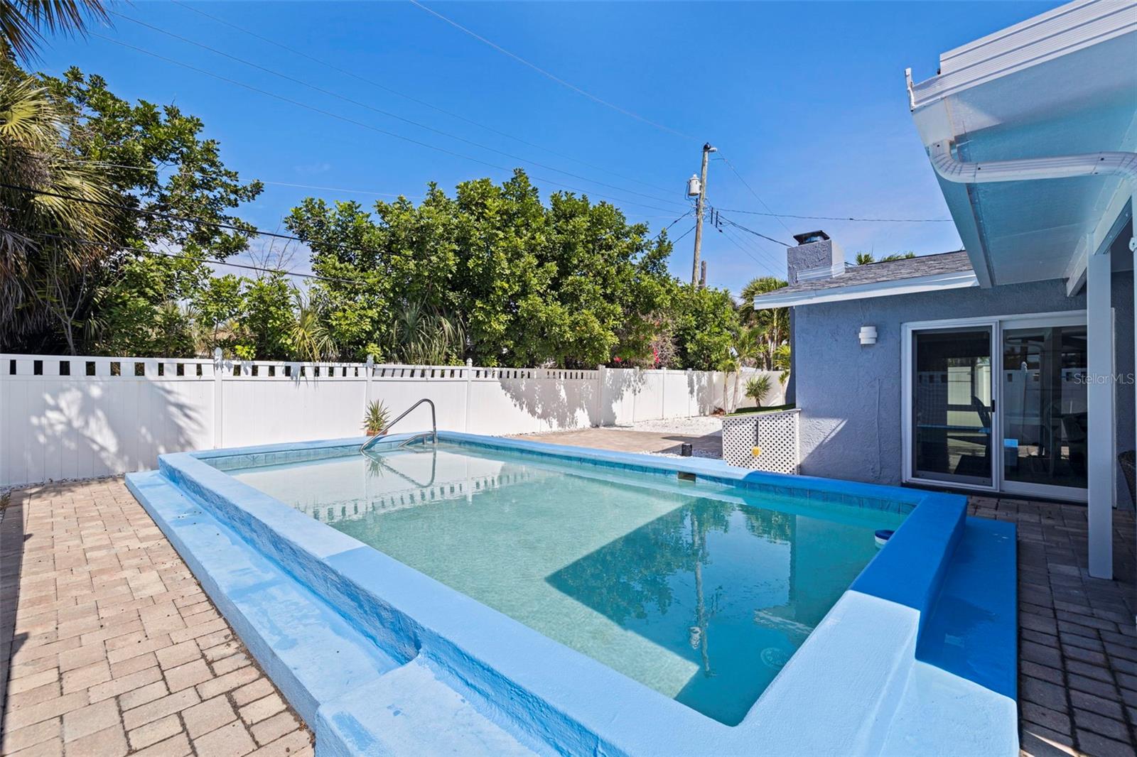 ST PETERSBURG BEACH NORTH UNIT 6 - Residential