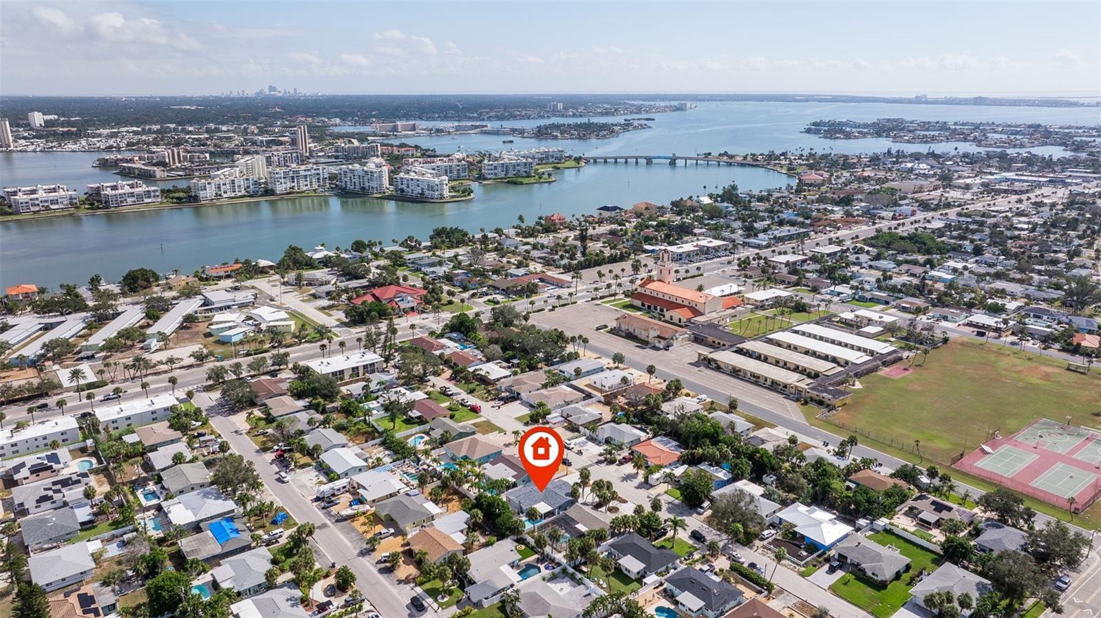 ST PETERSBURG BEACH NORTH UNIT 6 - Residential