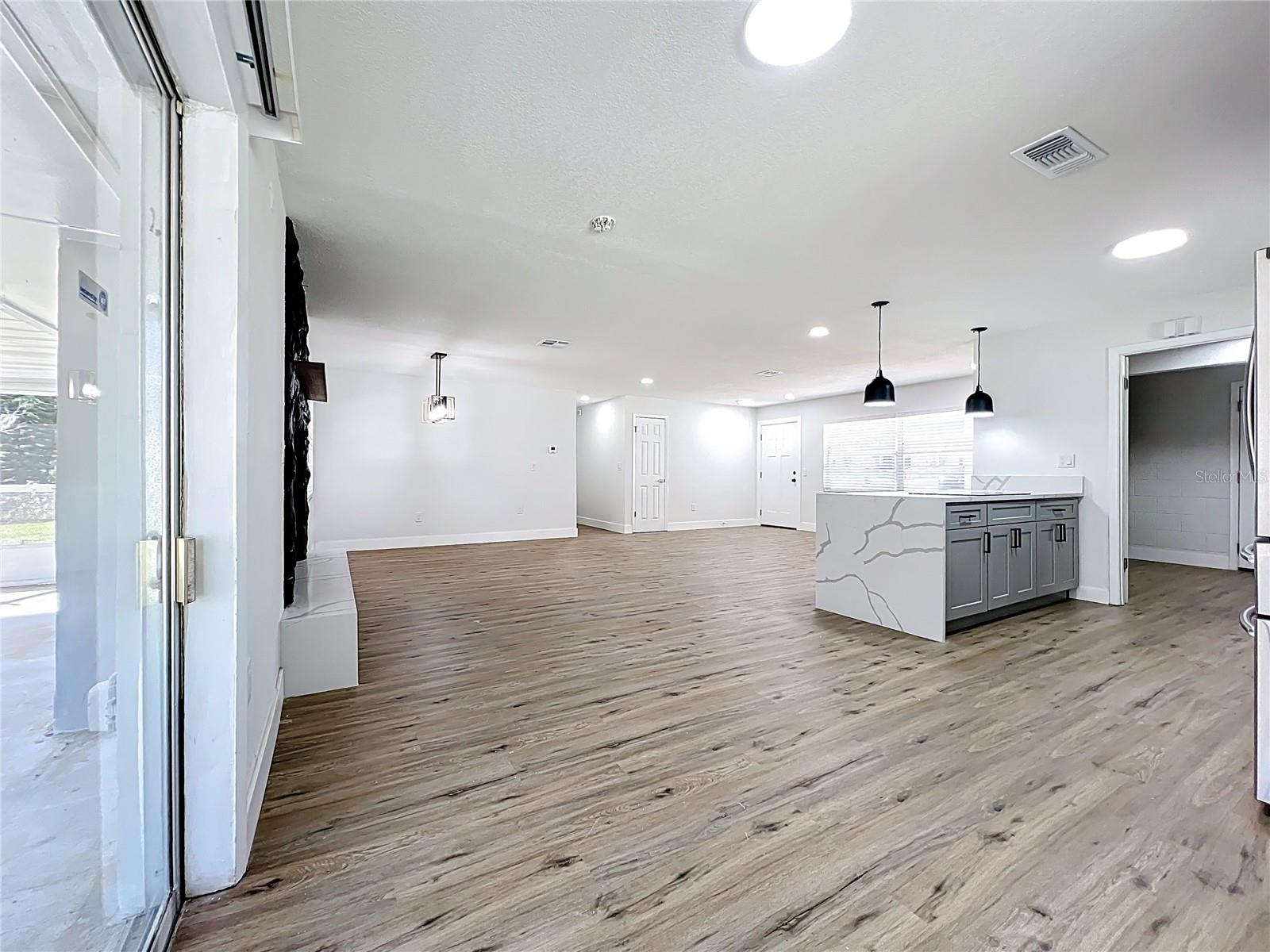 FOREST HILLS ESTATES - Residential