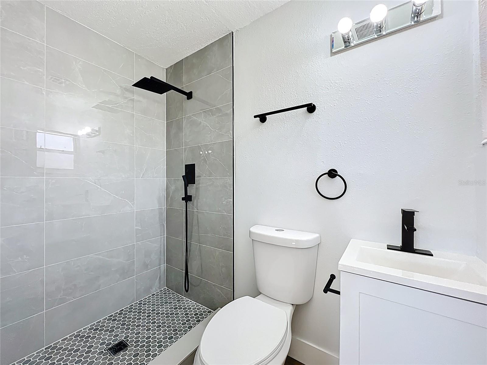 FOREST HILLS ESTATES - Residential