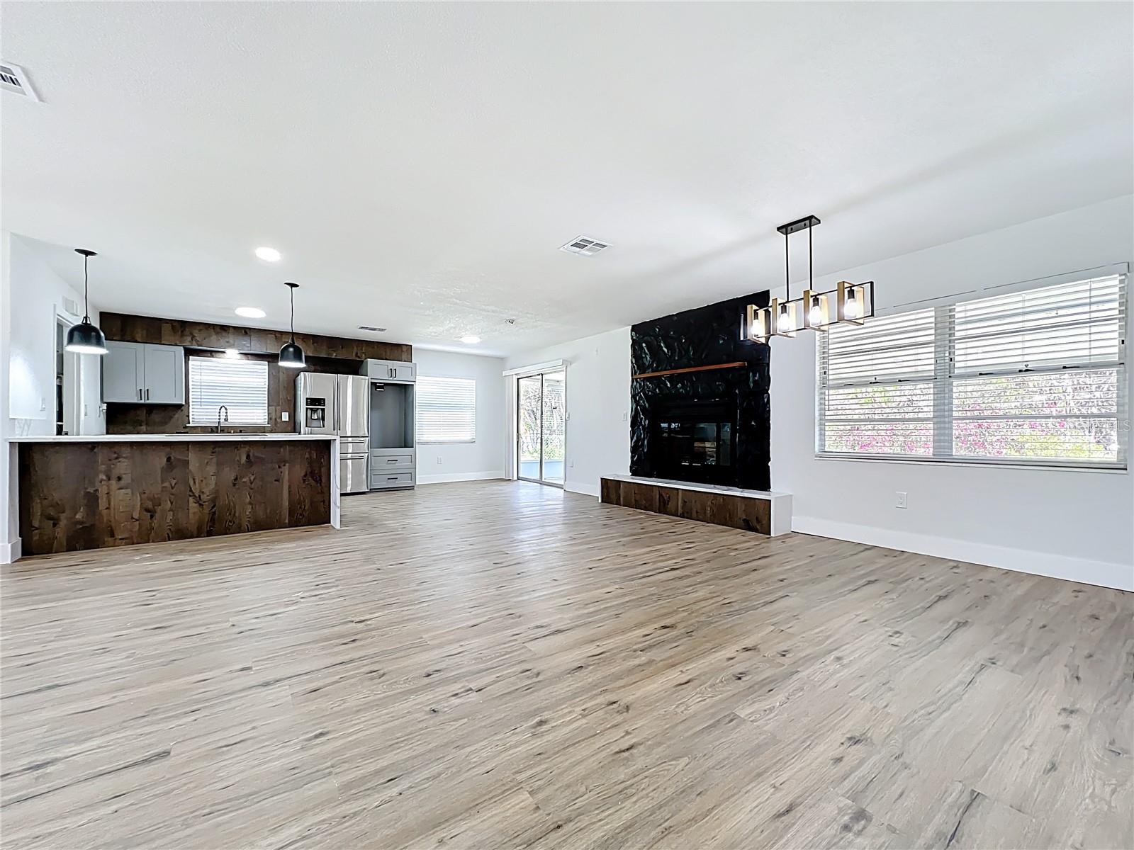 FOREST HILLS ESTATES - Residential