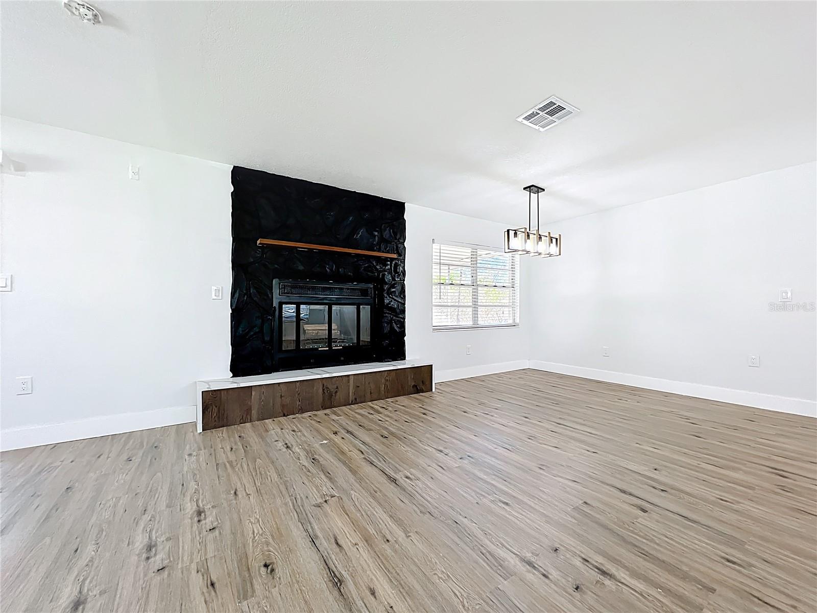 FOREST HILLS ESTATES - Residential