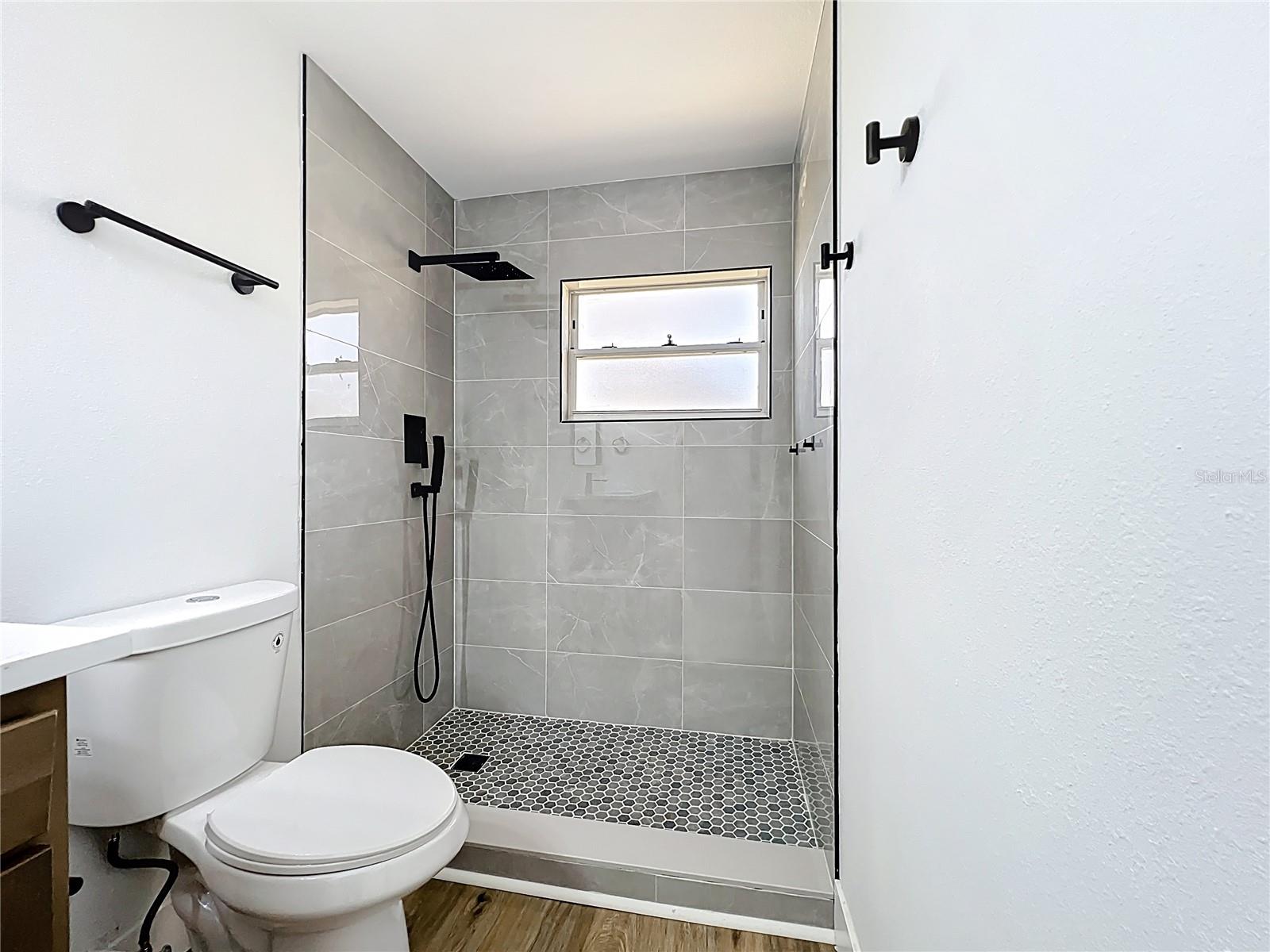 FOREST HILLS ESTATES - Residential